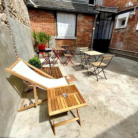 Faubourg Des Voyageurs N°4 Saran Exterior foto